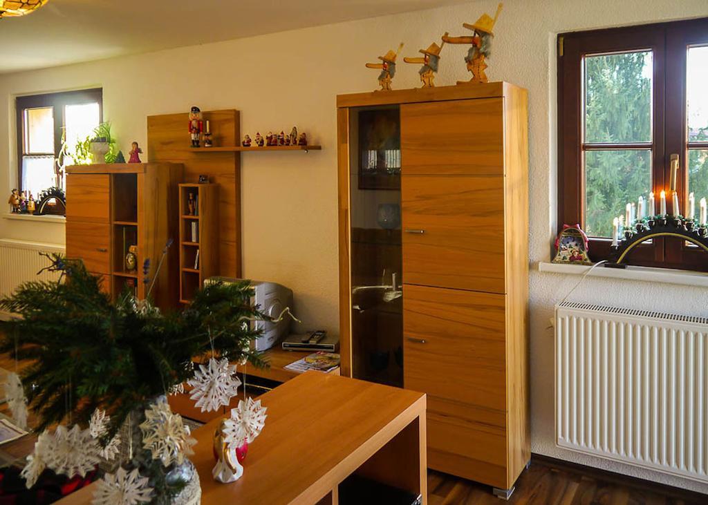 Ferienwohnung Am Elberadweg Dresden Zimmer foto