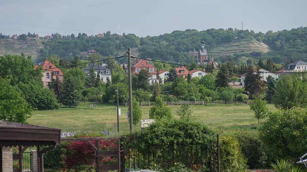Ferienwohnung Am Elberadweg Dresden Zimmer foto